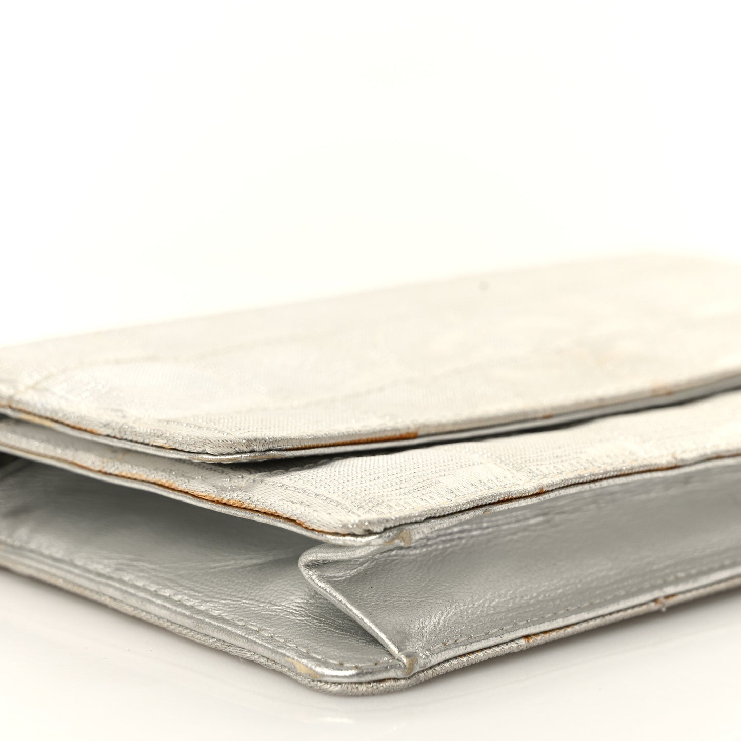 Nylon Travel Wallet On Chain WOC Metallic Silver