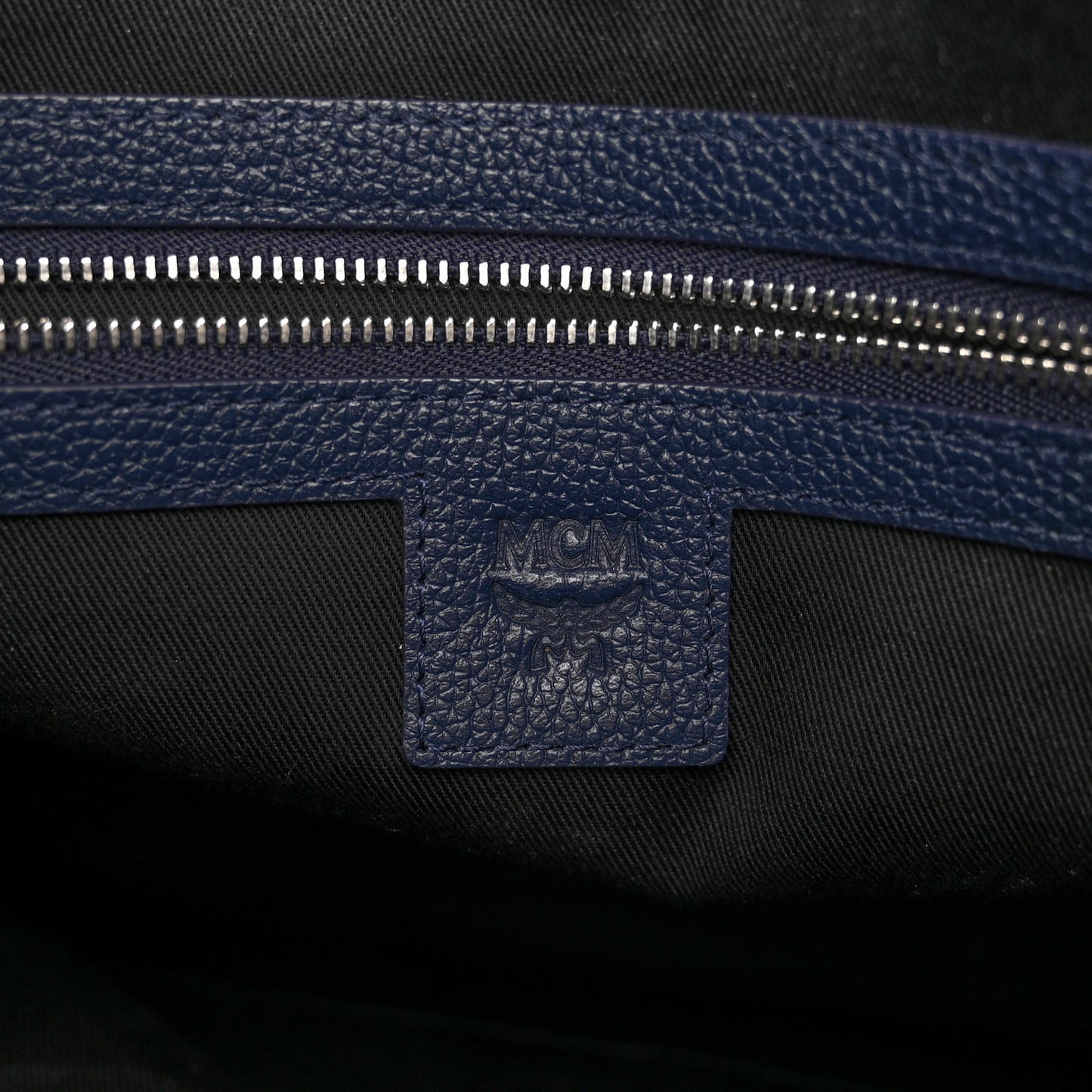 Grained Calfskin Camouflage Small Aren Tote Navy