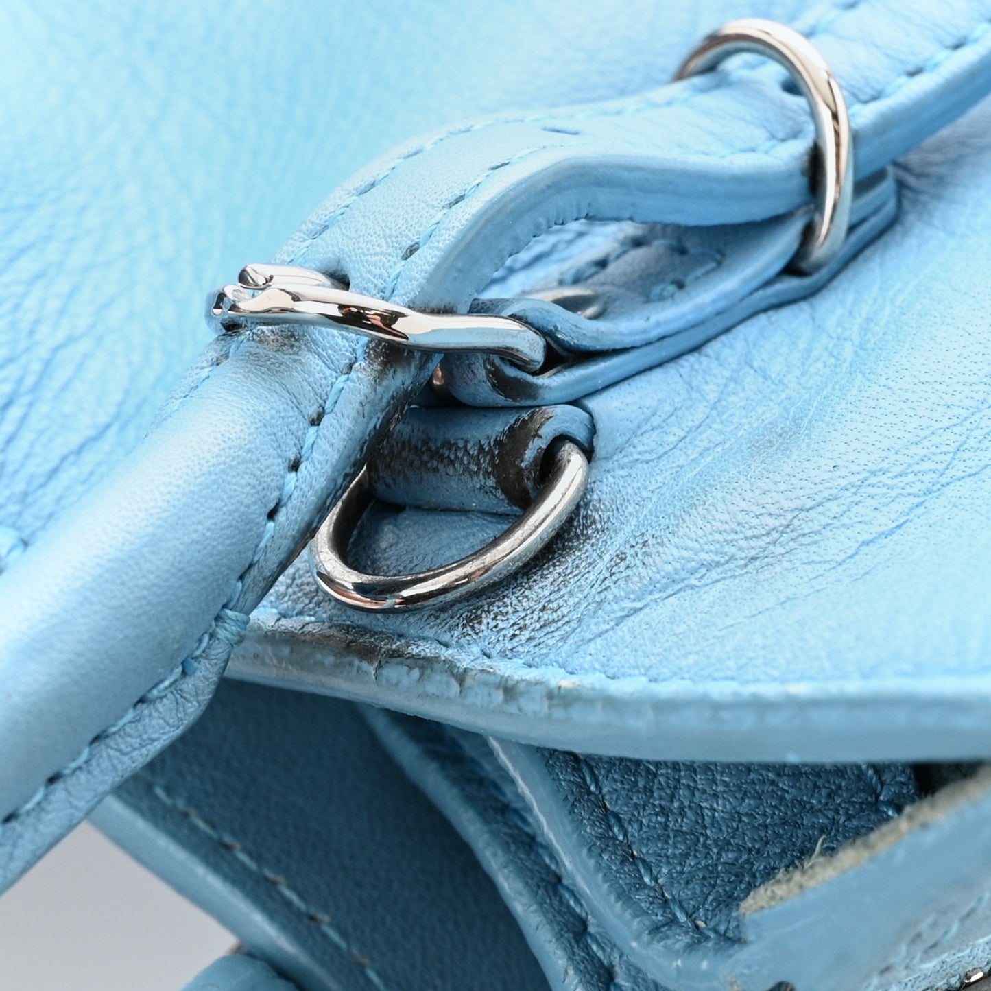 Supple Calfskin Papier Mini A4 Zip Around Tote Bleu Azur Clair