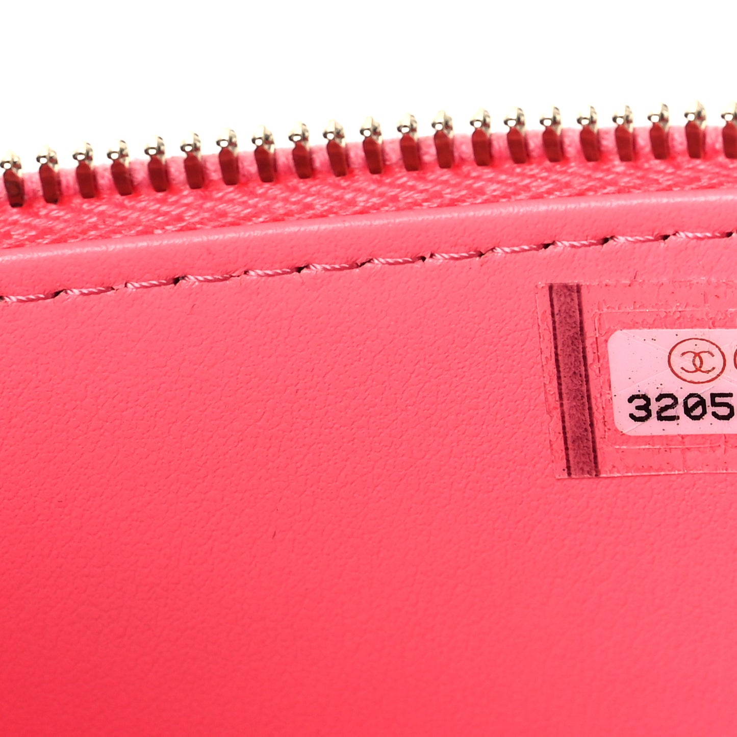 Shiny Caviar Quilted Pick Me Up Vanity Case Pink