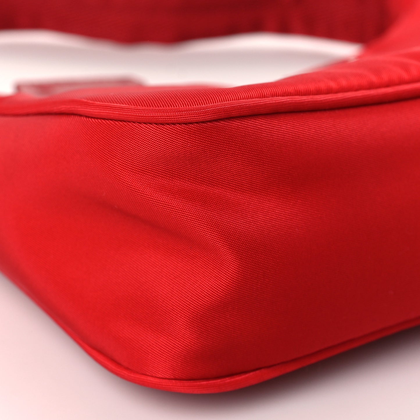 Tessuto Nylon Mini Re-Edition 2000 Bag Rosso