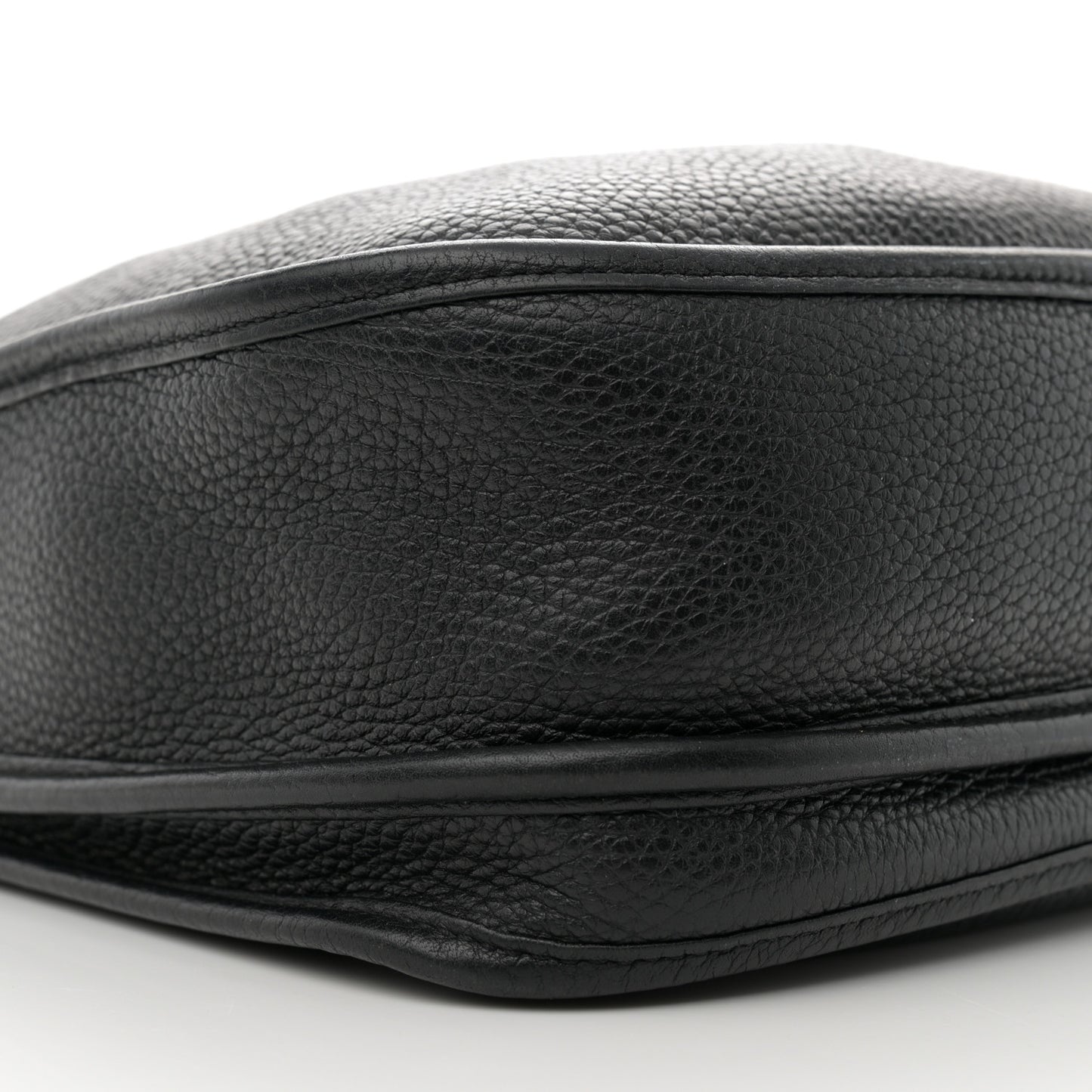 Taurillon Clemence Evelyne III PM Black