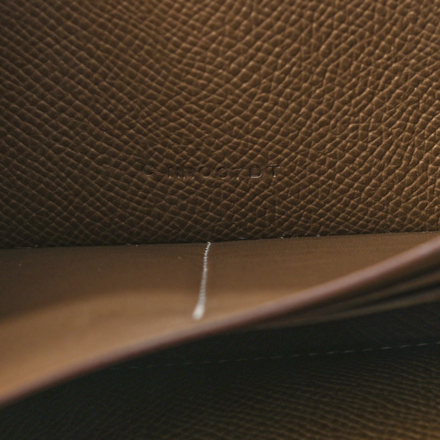 Epsom Kelly Longue Wallet Etoupe