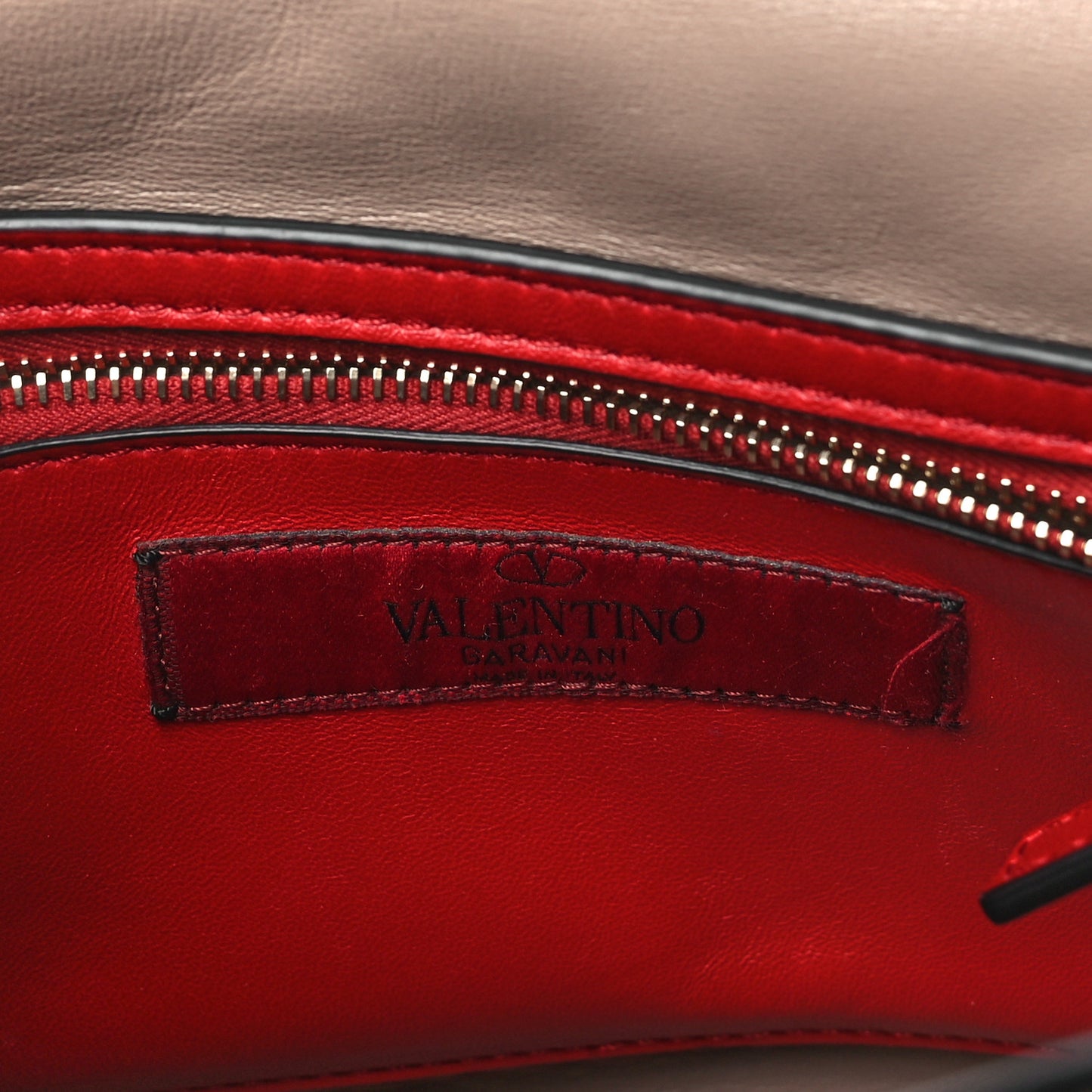 Lambskin Medium Rockstud Spike Shoulder Bag Poudre