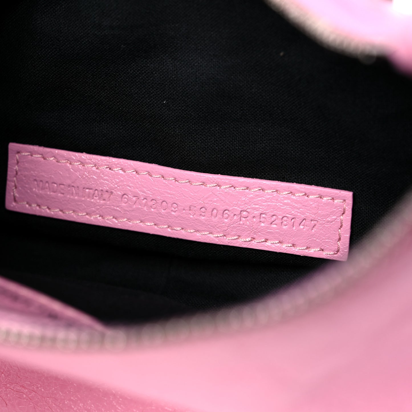 Agneau Arena Le Cagole Shoulder Bag XS Candy Pink