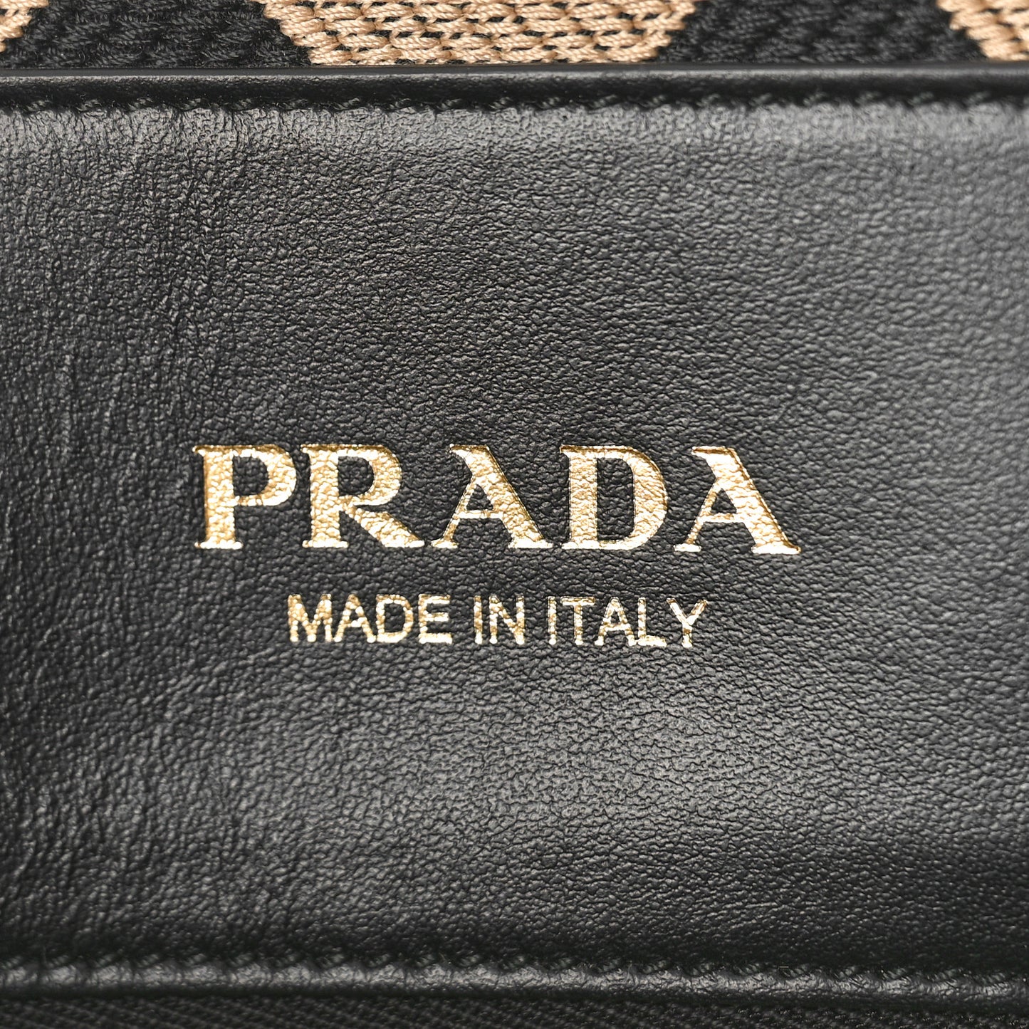 Jacquard Saffiano Triangolo Symbole Embroidered Large Tote Black Corda