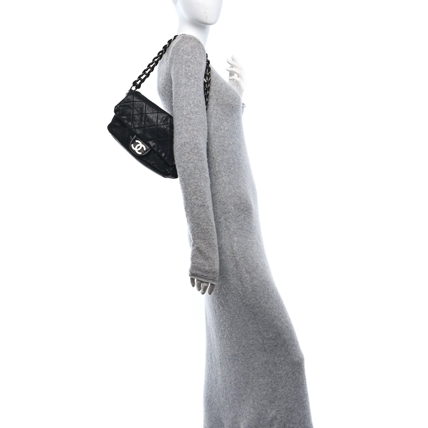 Calfskin Quilted Medium Modern Chain Flap Black