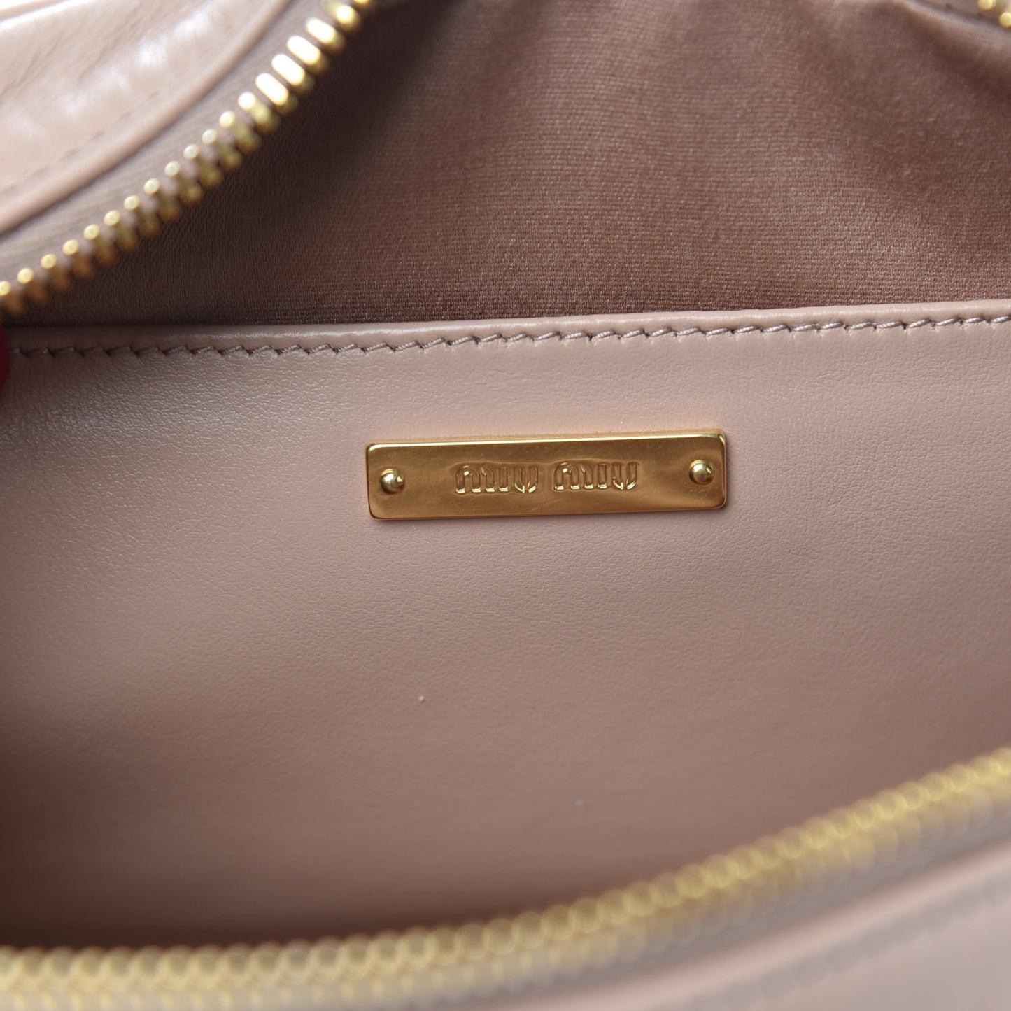 Soft Calf Quilted Camera Bag Cipria