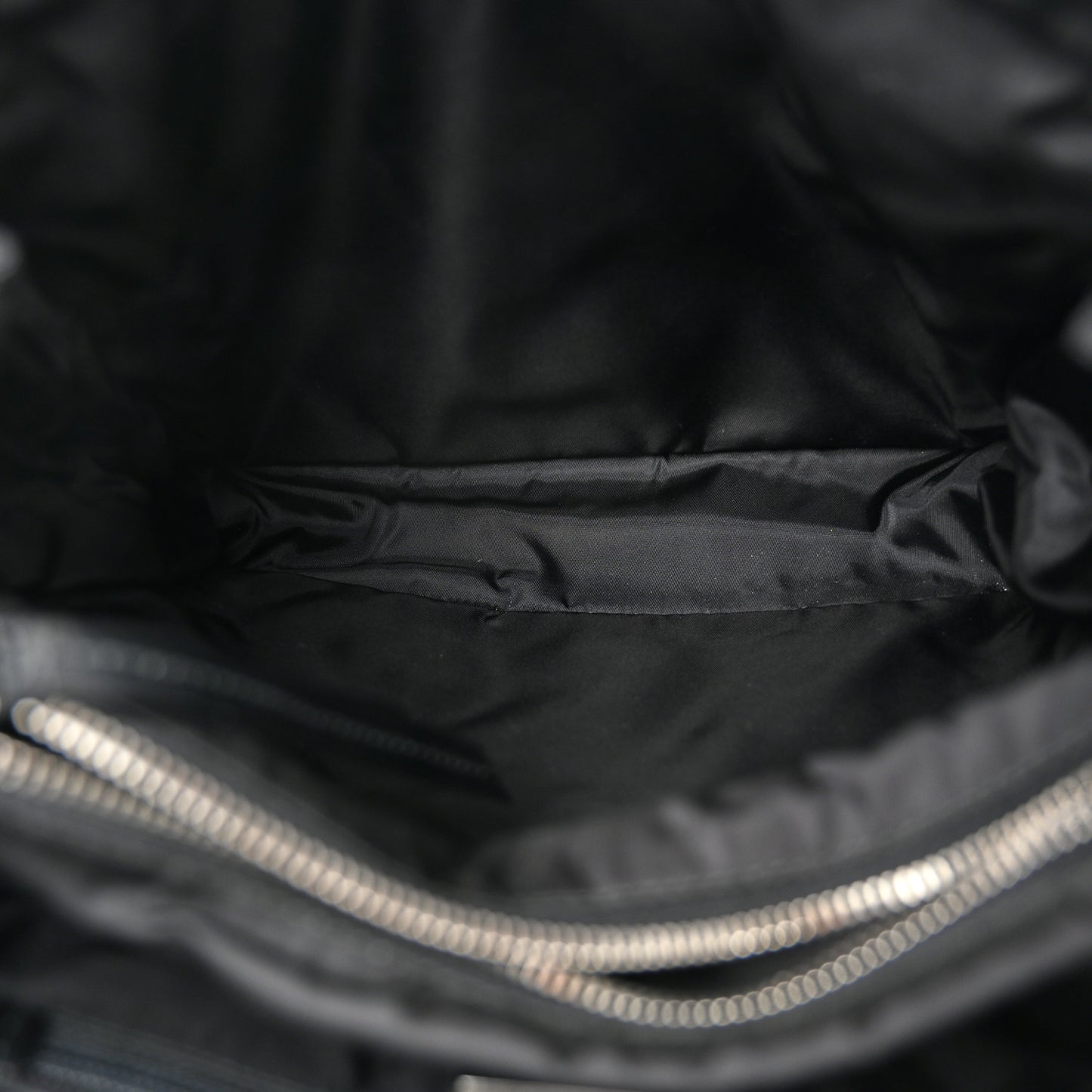 Tessuto Nylon Front Pocket Messenger Bag Black