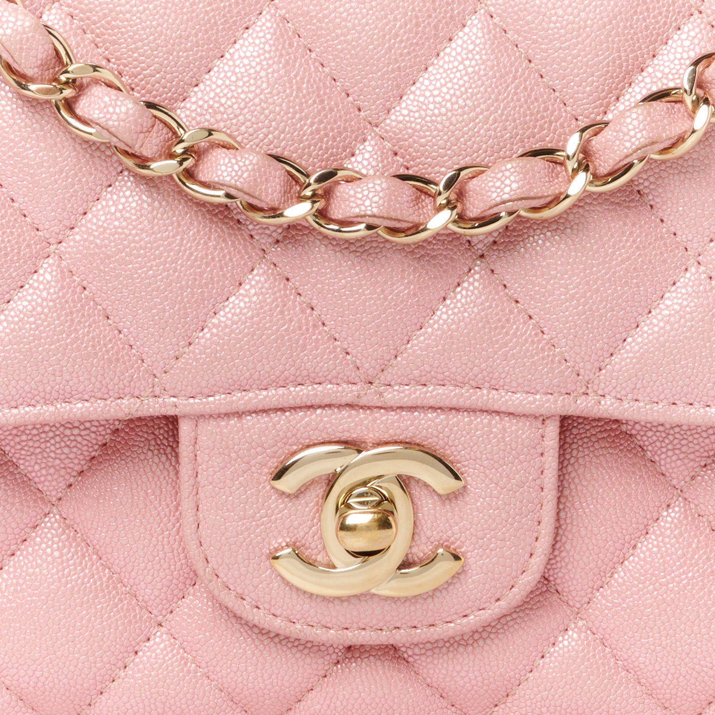 Iridescent Caviar Quilted Medium Double Flap Rose Pink