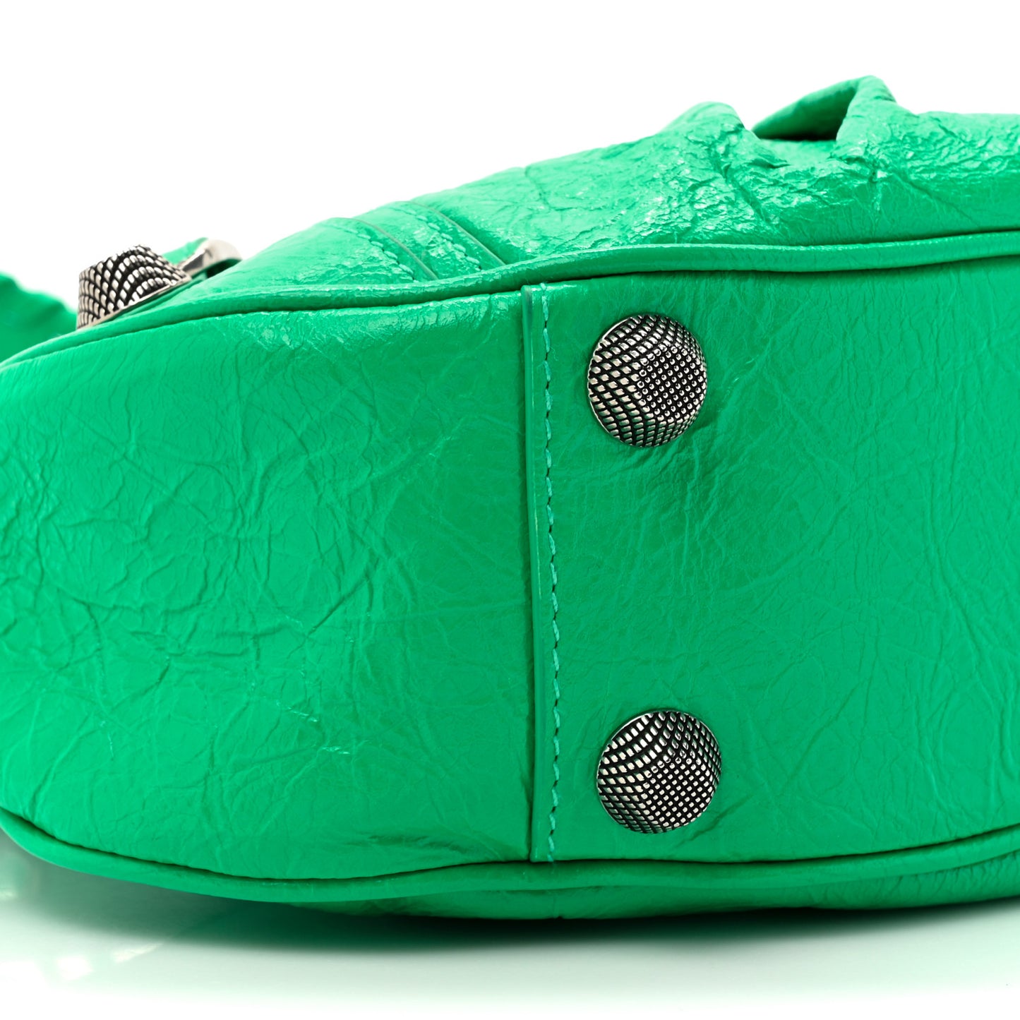 Agneau Arena Small Le Cagole Shoulder Bag Vivid Green