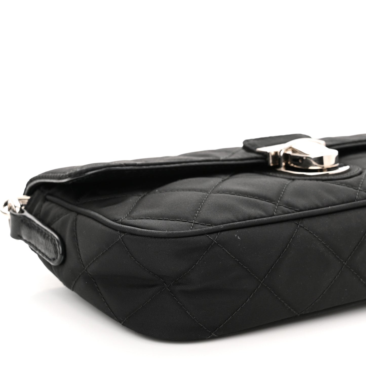 Nylon Tessuto Impuntu Quilted Flap Black