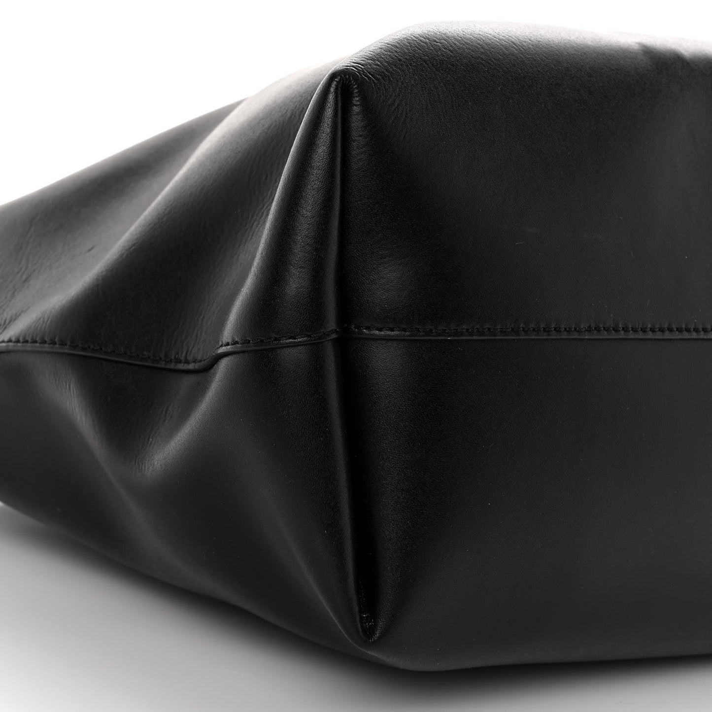 Vitello Liberty Lucido Metal Monster Eyes Medium Roll Tote Black