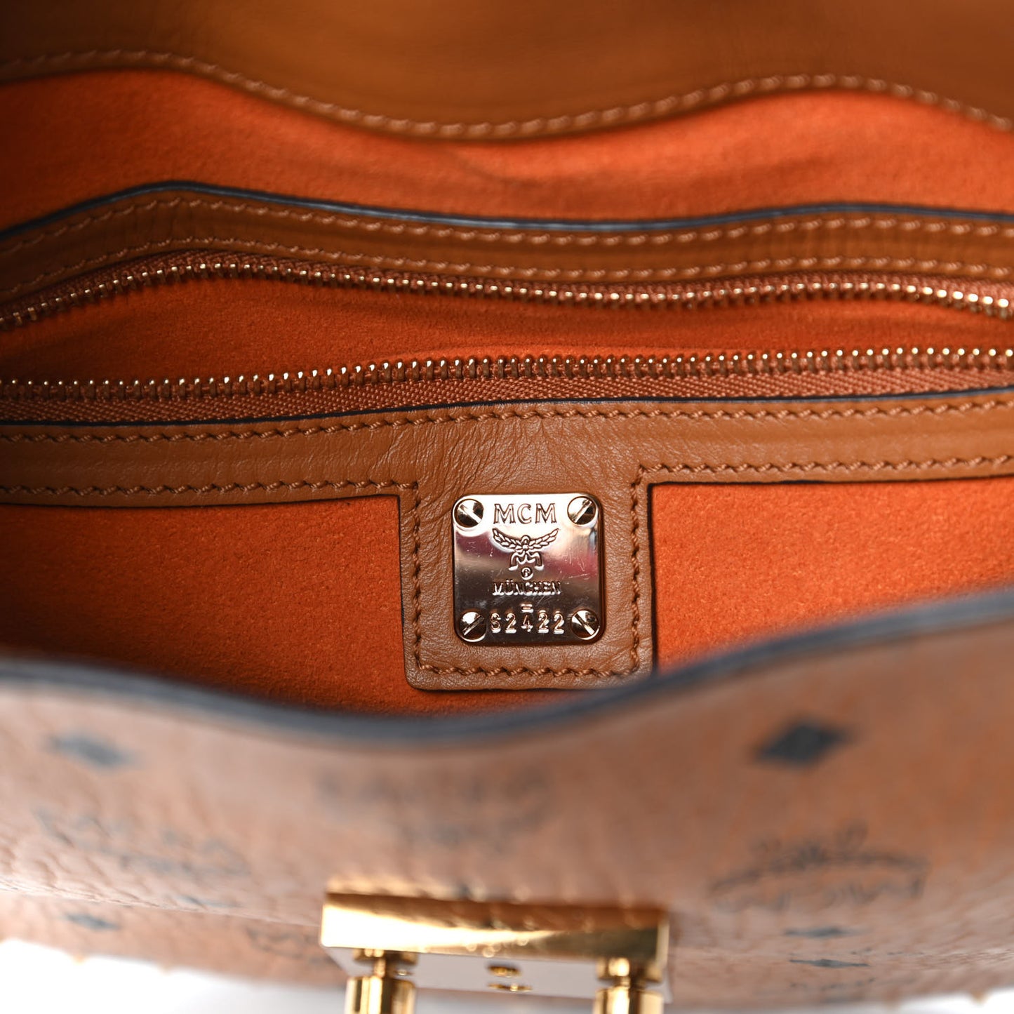 Visetos Studded Medium Patricia Hobo Cognac