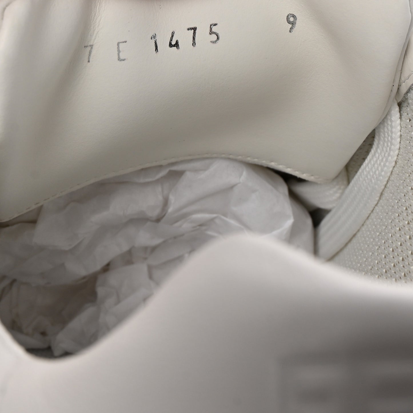 Vitello Karligraphy Embossed Low Top Sneakers 9 White