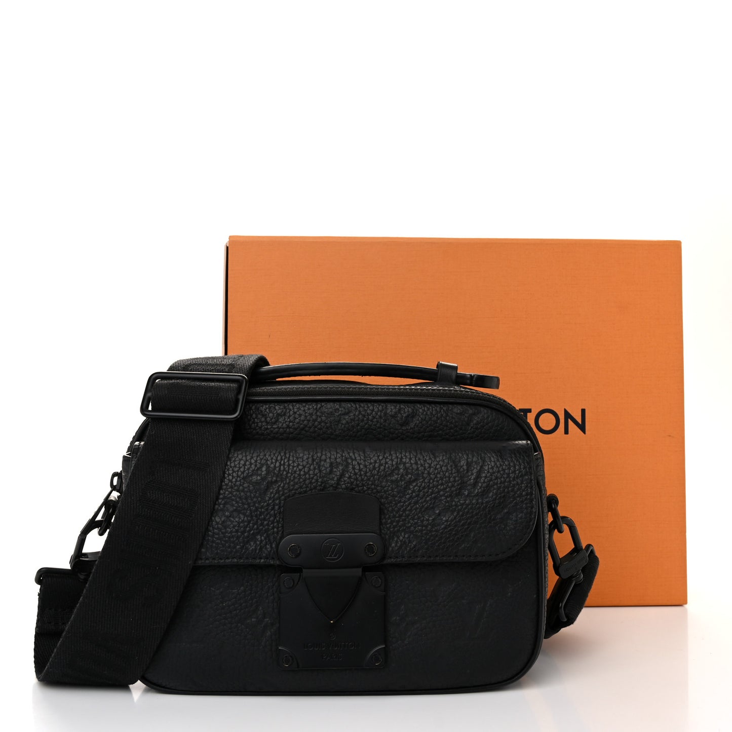 Taurillon Monogram S Lock Messenger Black