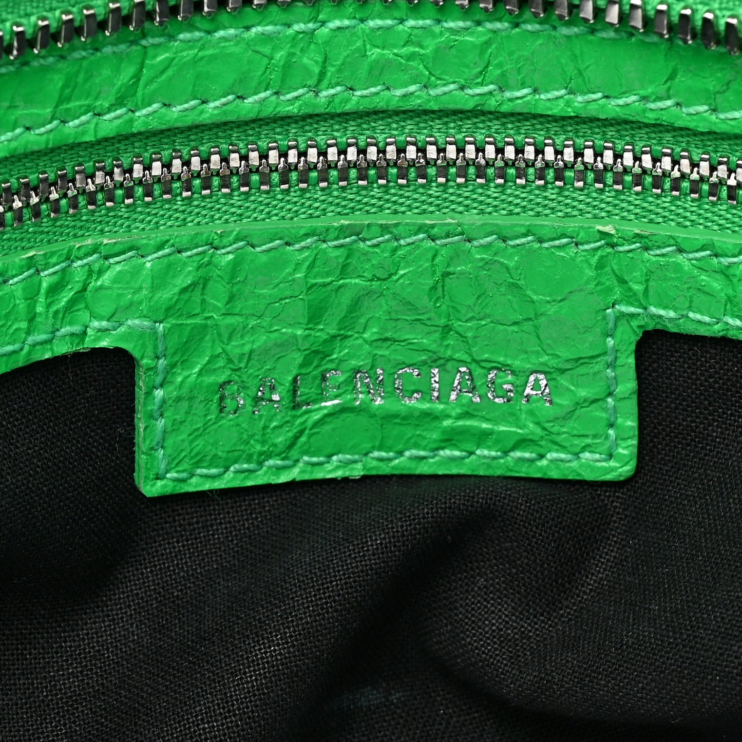 Agneau Arena Small Neo Cagole City Handbag Vivid Green