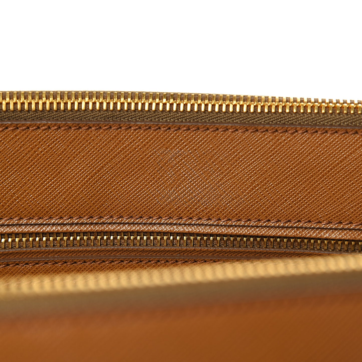 Saffiano Large Galleria Double Zip Tote Cannella