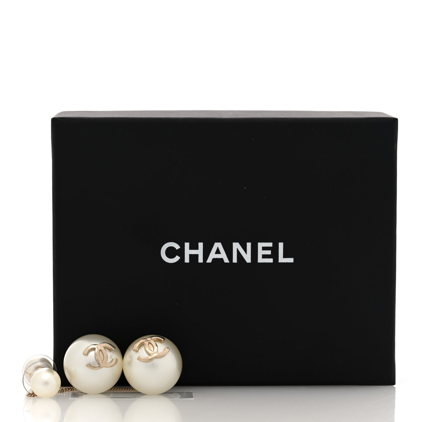 Pearl CC Chain Drop Earrings Gold