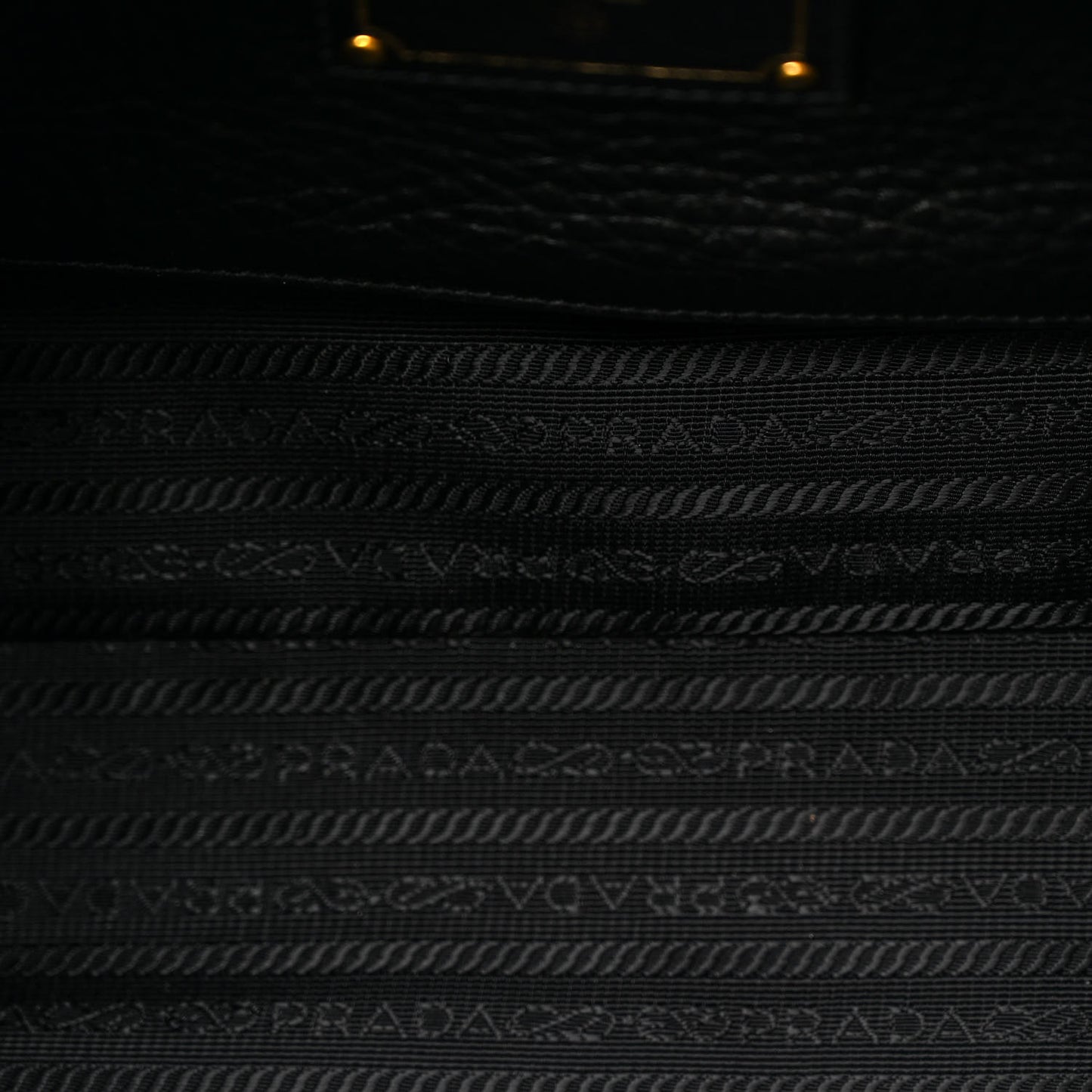 Vitello Daino Shopping Satchel Black