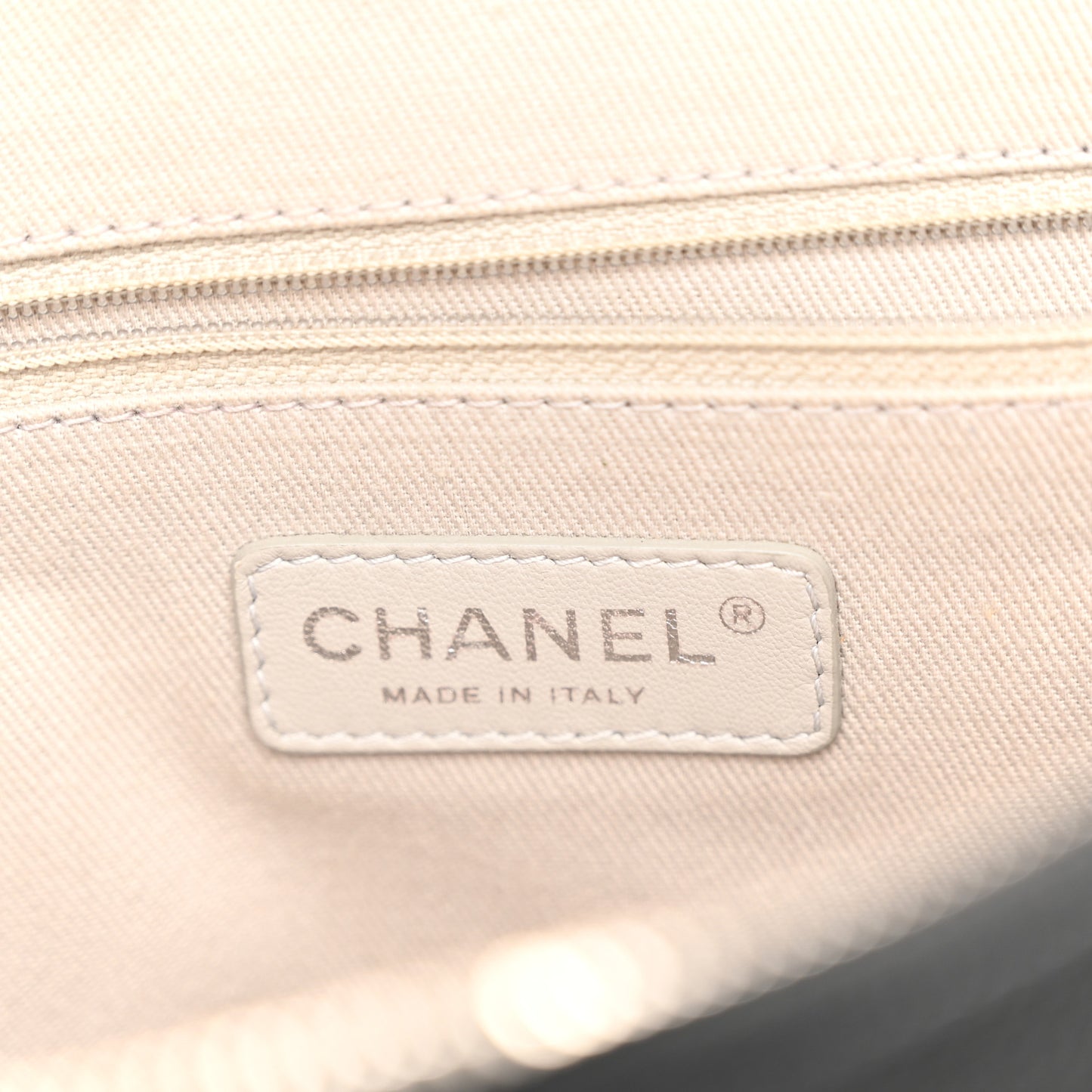 Caviar Quilted Jumbo Easy Flap Black