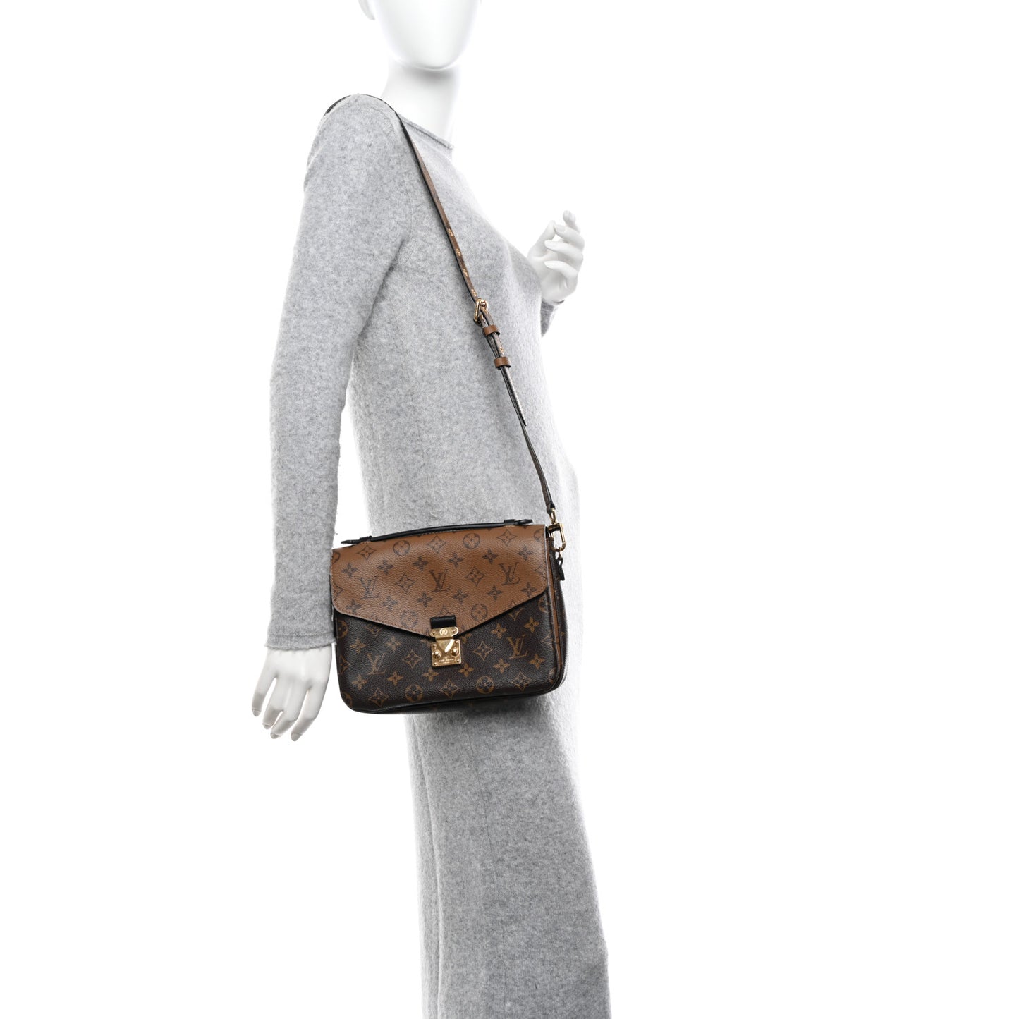 Reverse Monogram Pochette Metis