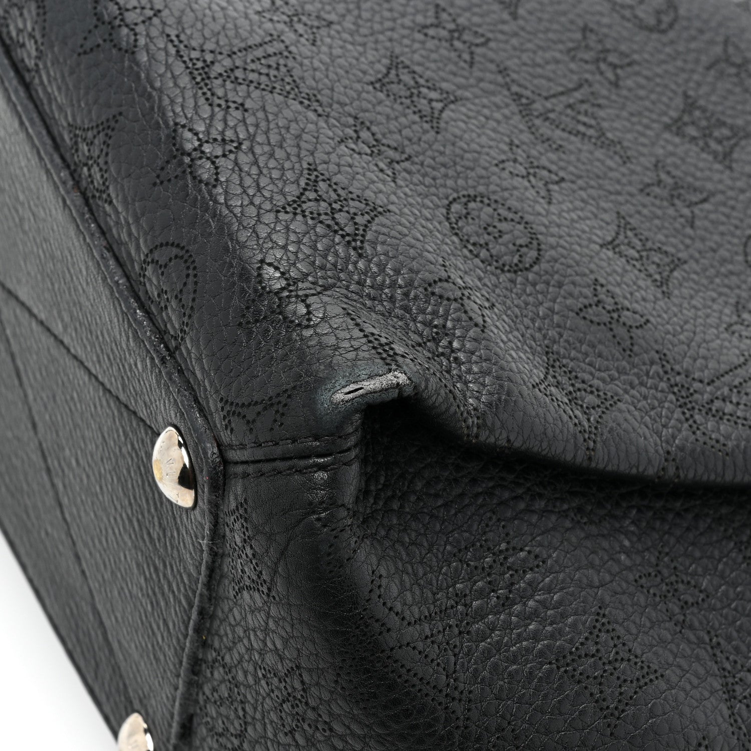 Louis Vuitton Mahina Babylone PM Black 16 of 18