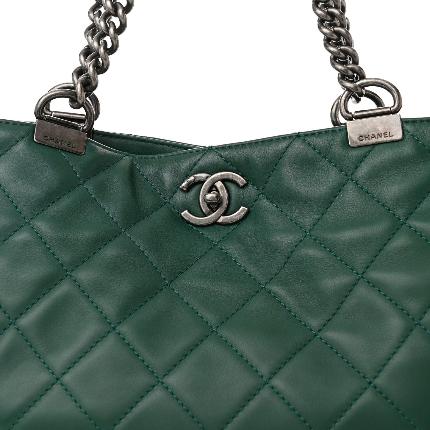 Calfskin Quilted Large Shopping In Chains Tote Green
