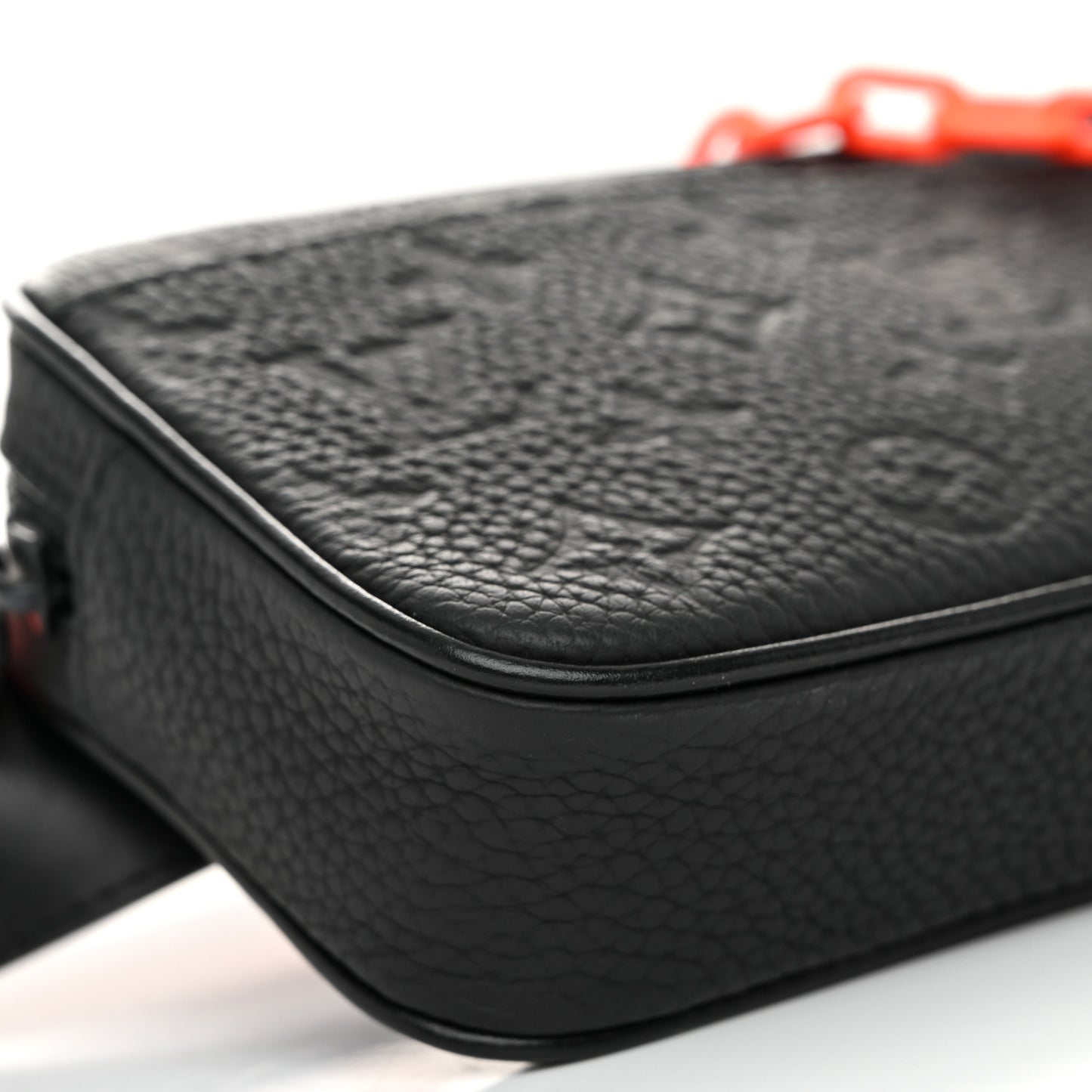 Taurillon Monogram Uniformes Solar Ray Soft Pochette Volga Belt Bag Black