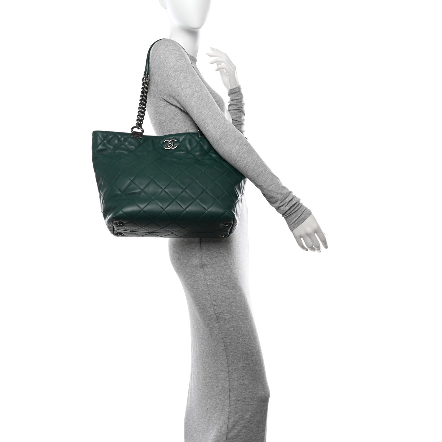 Calfskin Quilted Large Shopping In Chains Tote Green