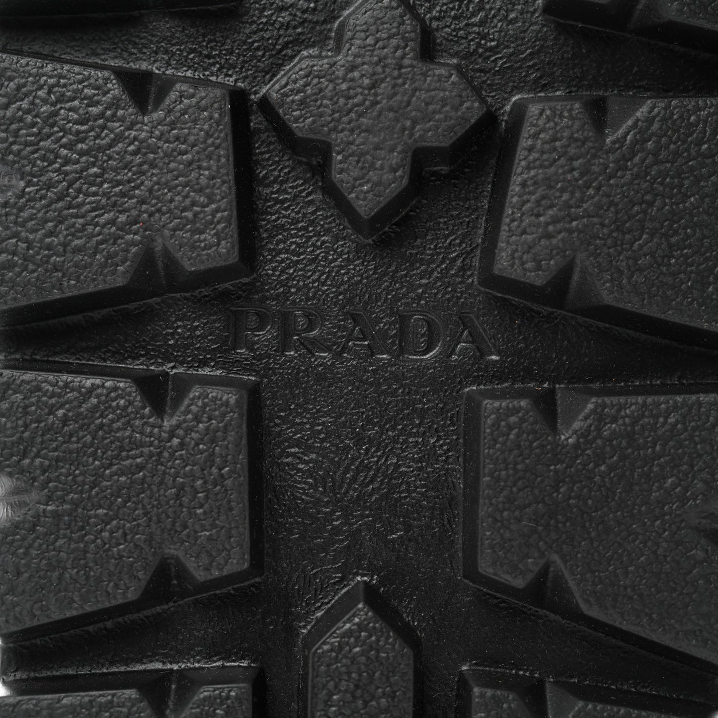 Re-Nylon Piuma Triangle Logo Padded Drawcord Mens Snow Boots 10 Black