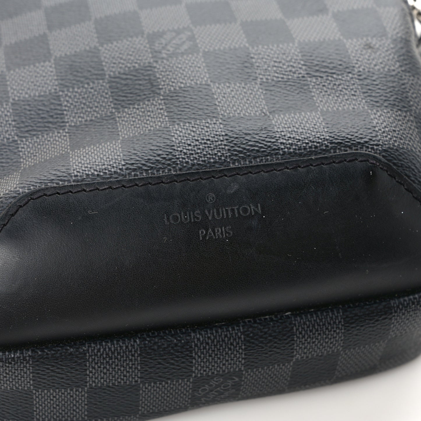 Damier Graphite Avenue Sling Bag