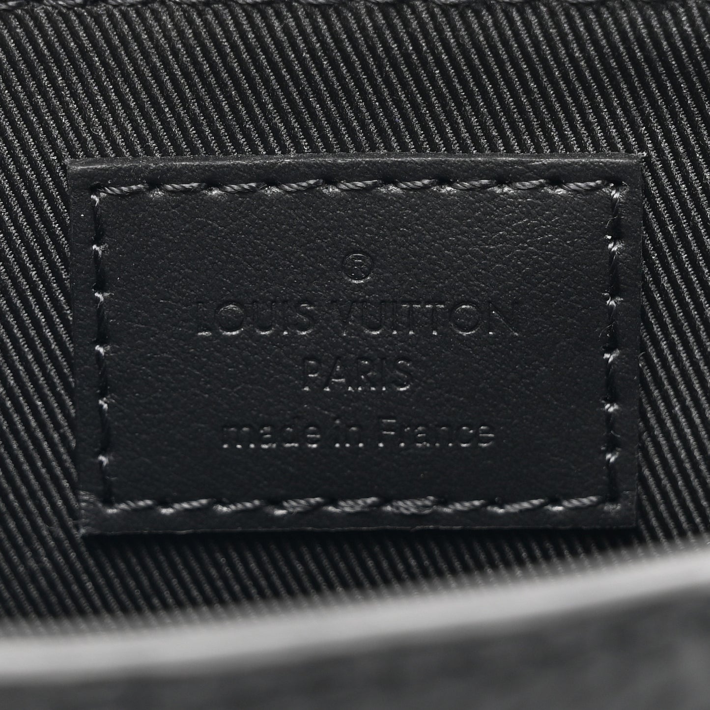Taurillon Monogram Pico S Lock Ultra Black