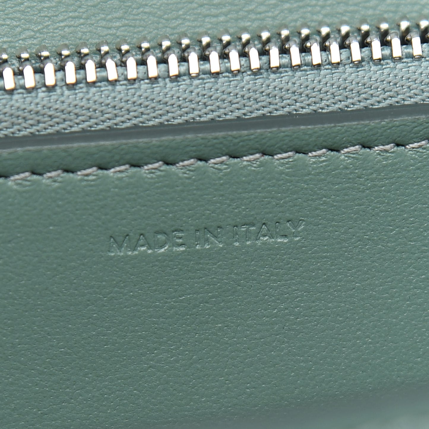 Box Calfskin Medium Classic Box Flap Bag Jade