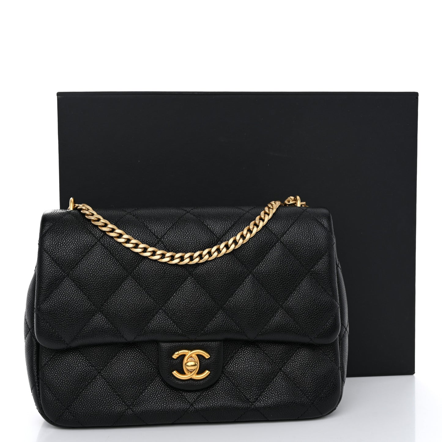 Caviar Quilted Sweetheart Flap Black