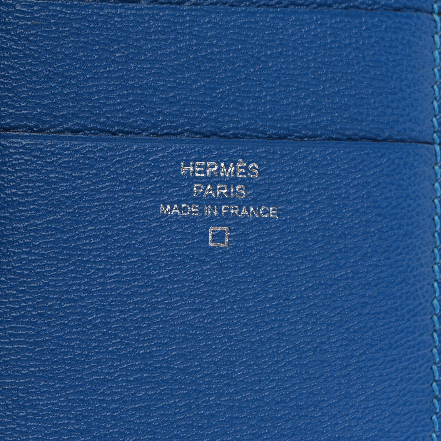 Hermes Matte Alligator Smart Classic Case Mykonos 6 of 6