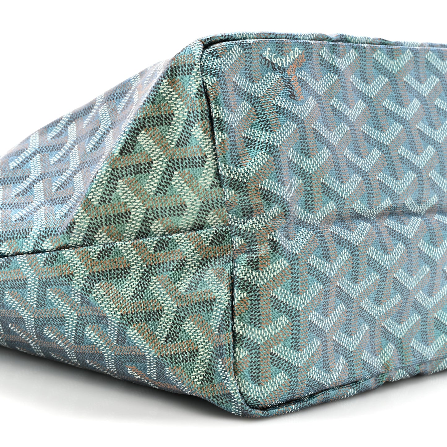 Iridescent Goyardine Saint Louis PM Pearly Green