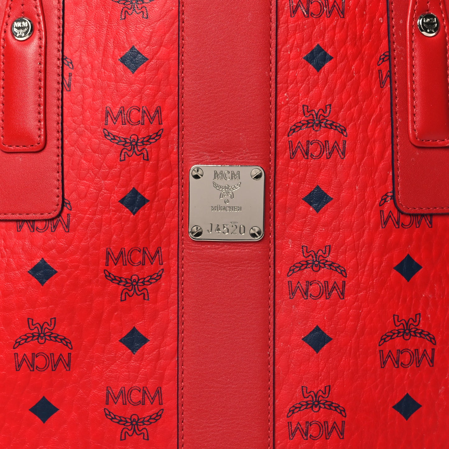 Visetos Medium Liz Reversible Shopper Tote Ruby Red