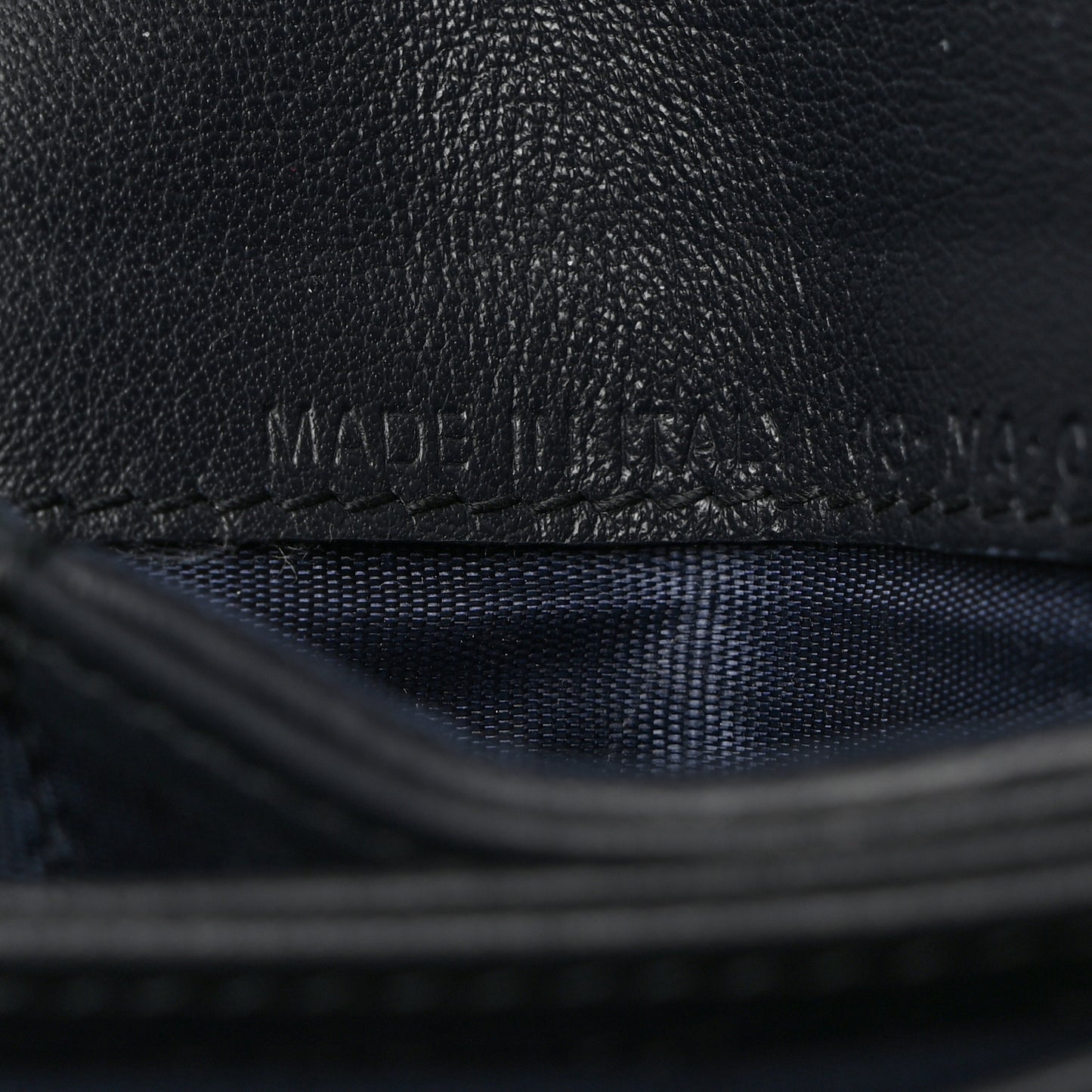 Oblique Nano 30 Montaigne Pouch Blue