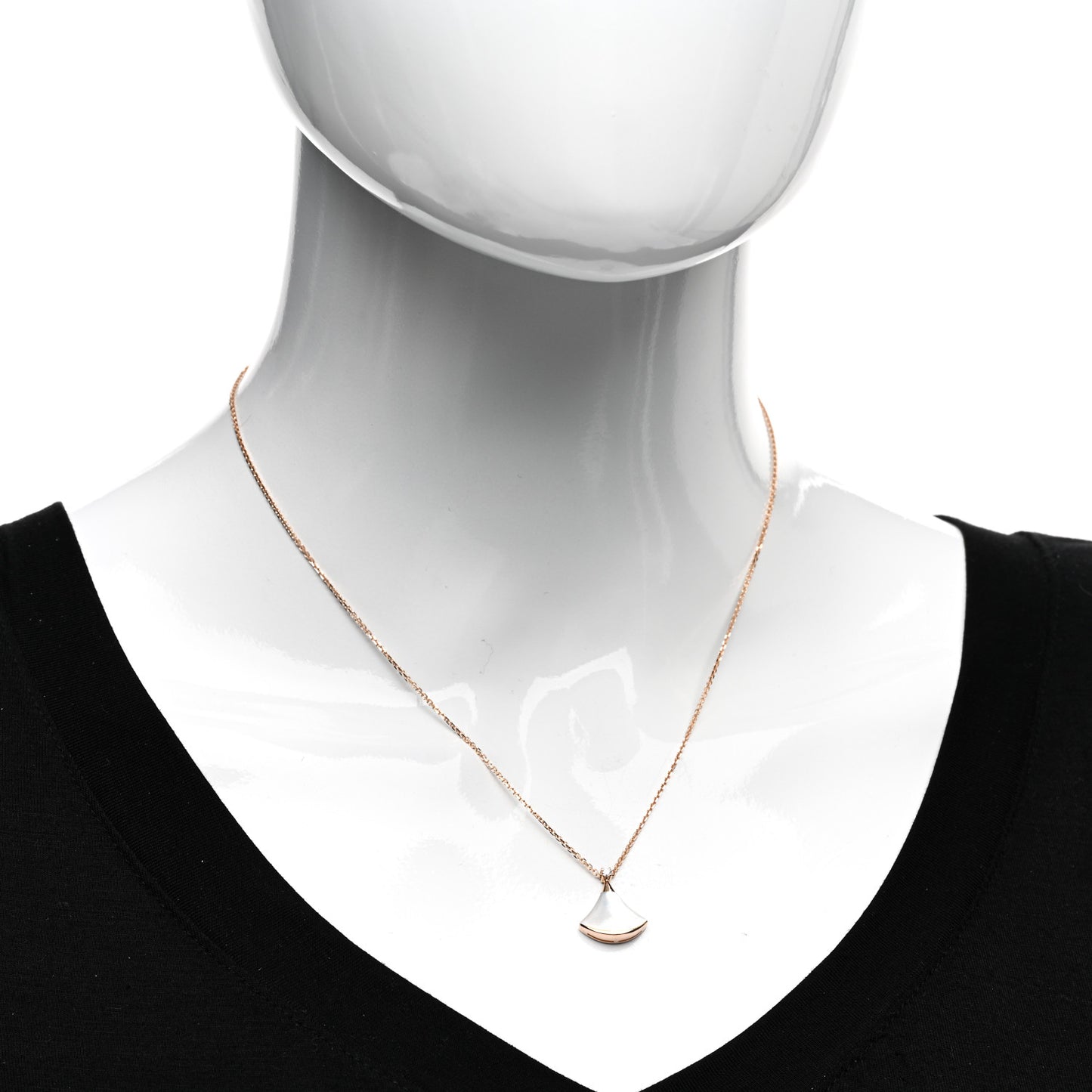 18K Rose Gold Diamond Mother of Pearl Small Divas' Dream Pendant Necklace