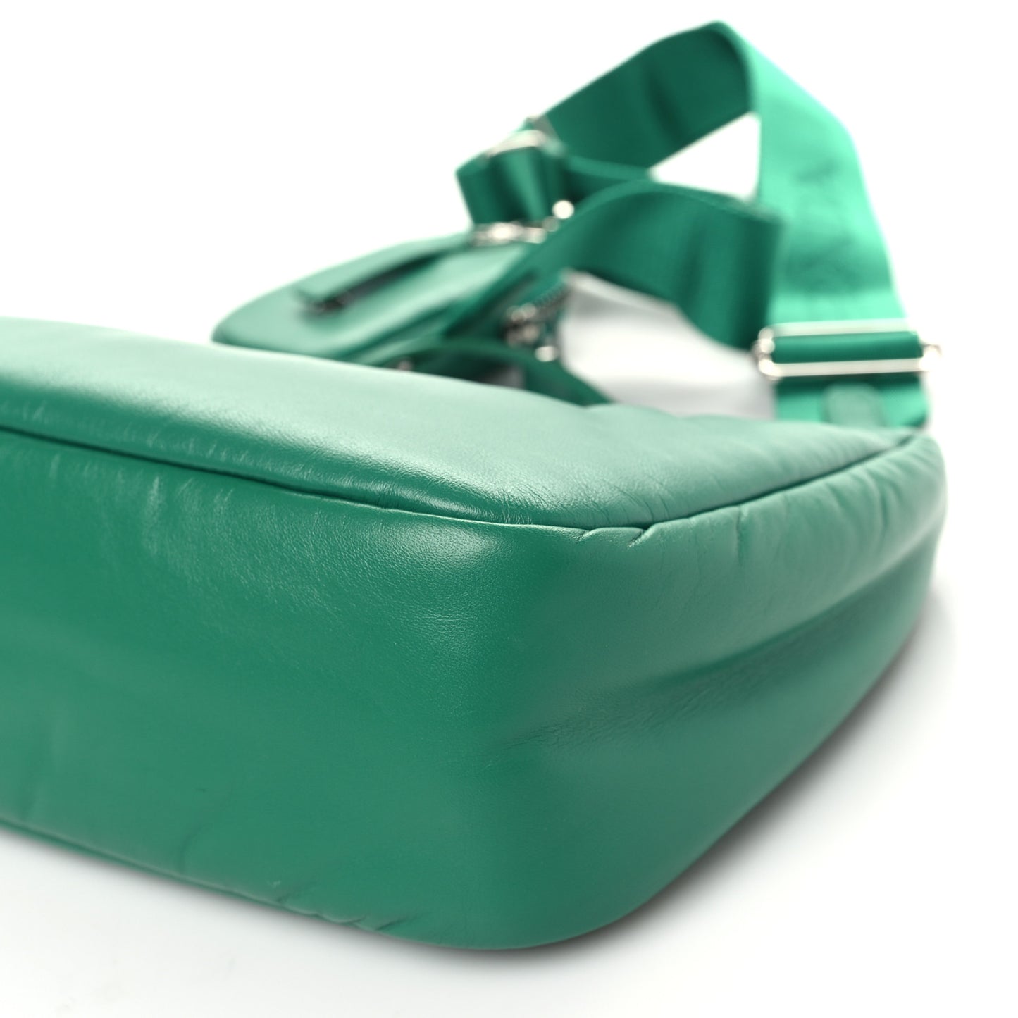 Nappa Soft Padded Re-Edition 2005 Shoulder Bag Mango