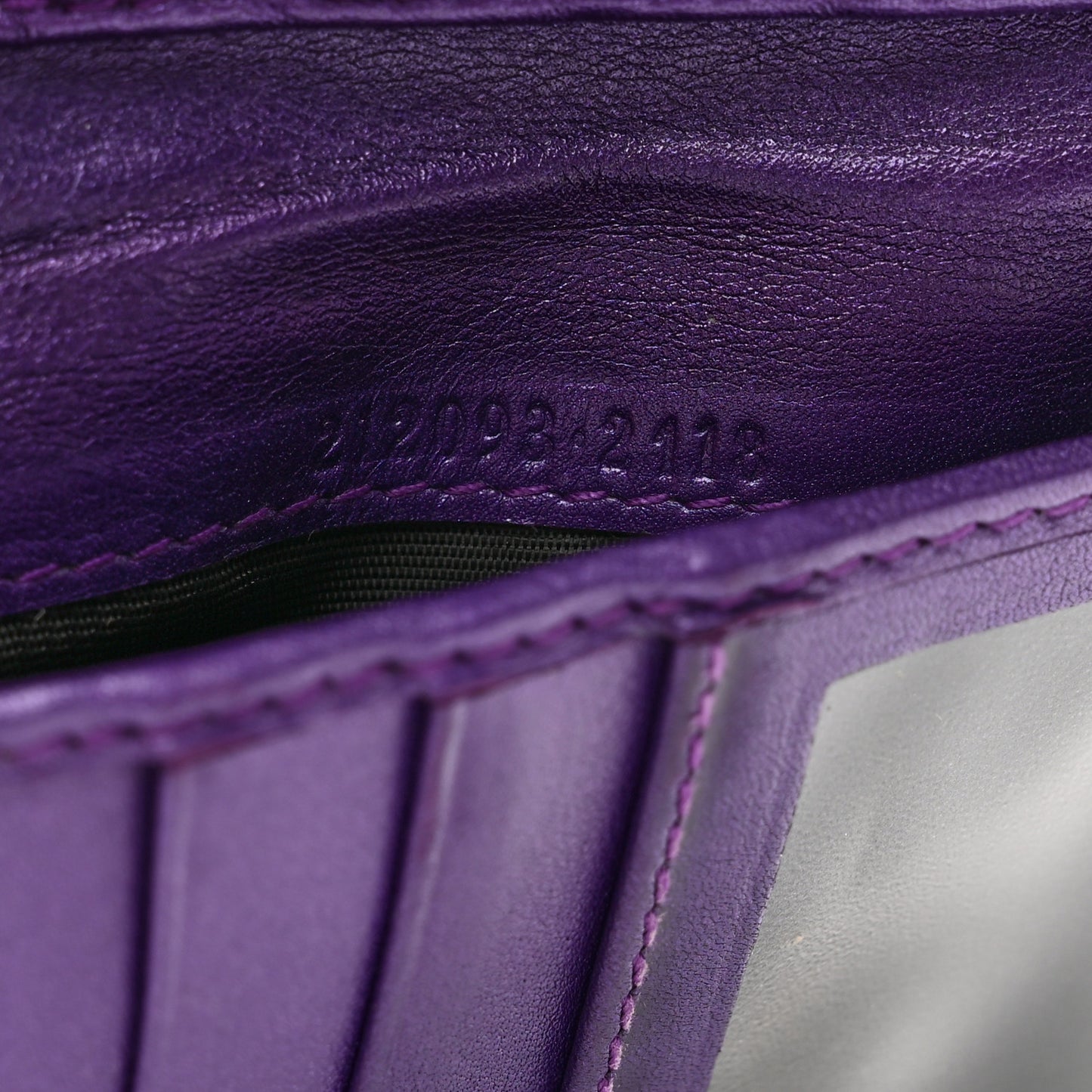 Metallic Soft Guccissima Icon Bar French ID Wallet Purple