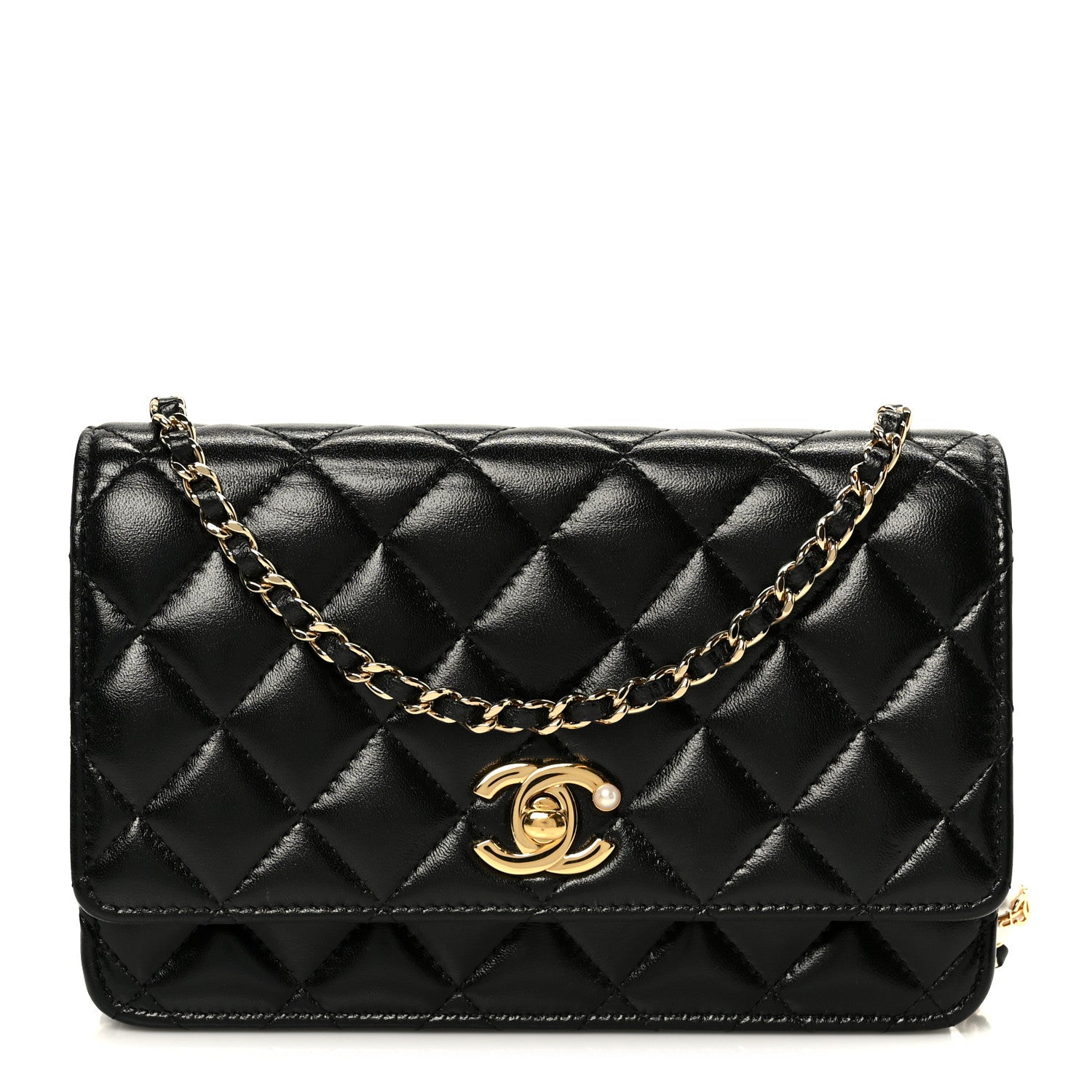 ななこ CHANEL Chanel Shiny Lambskin Quilted CC Pearl Wallet on Chain WOC Black