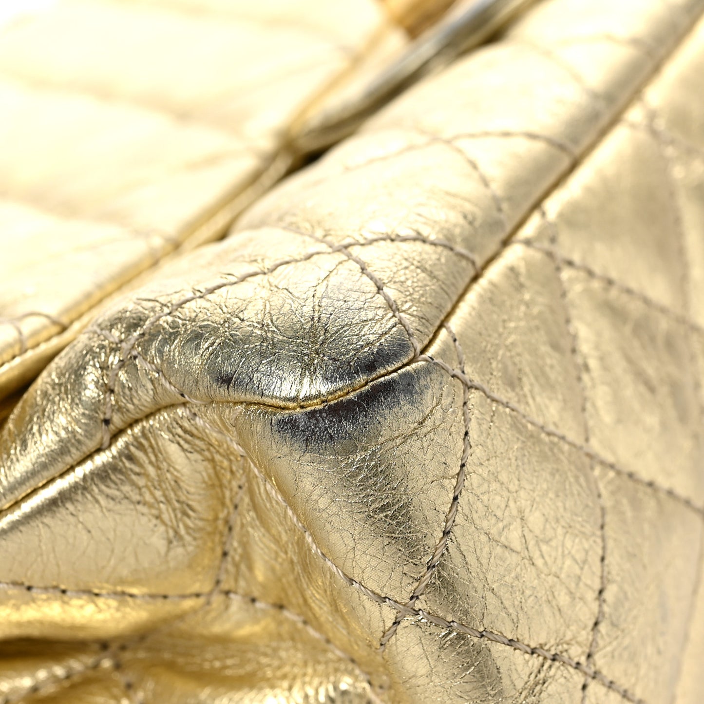 Metallic Aged Calfskin Quilted 2.55 Reissue 226 Flap Gold