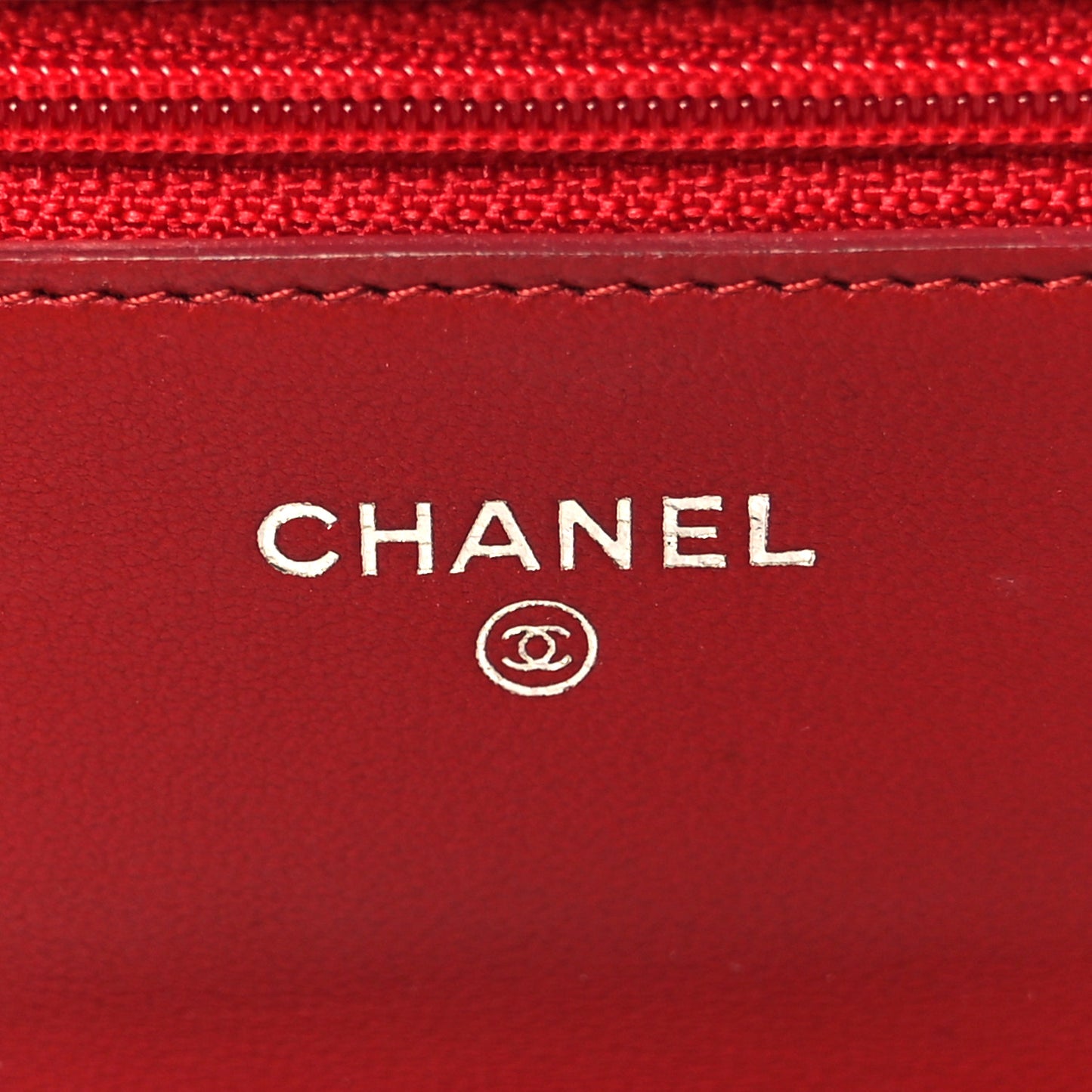 Lambskin Quilted Wallet On Chain WOC Red