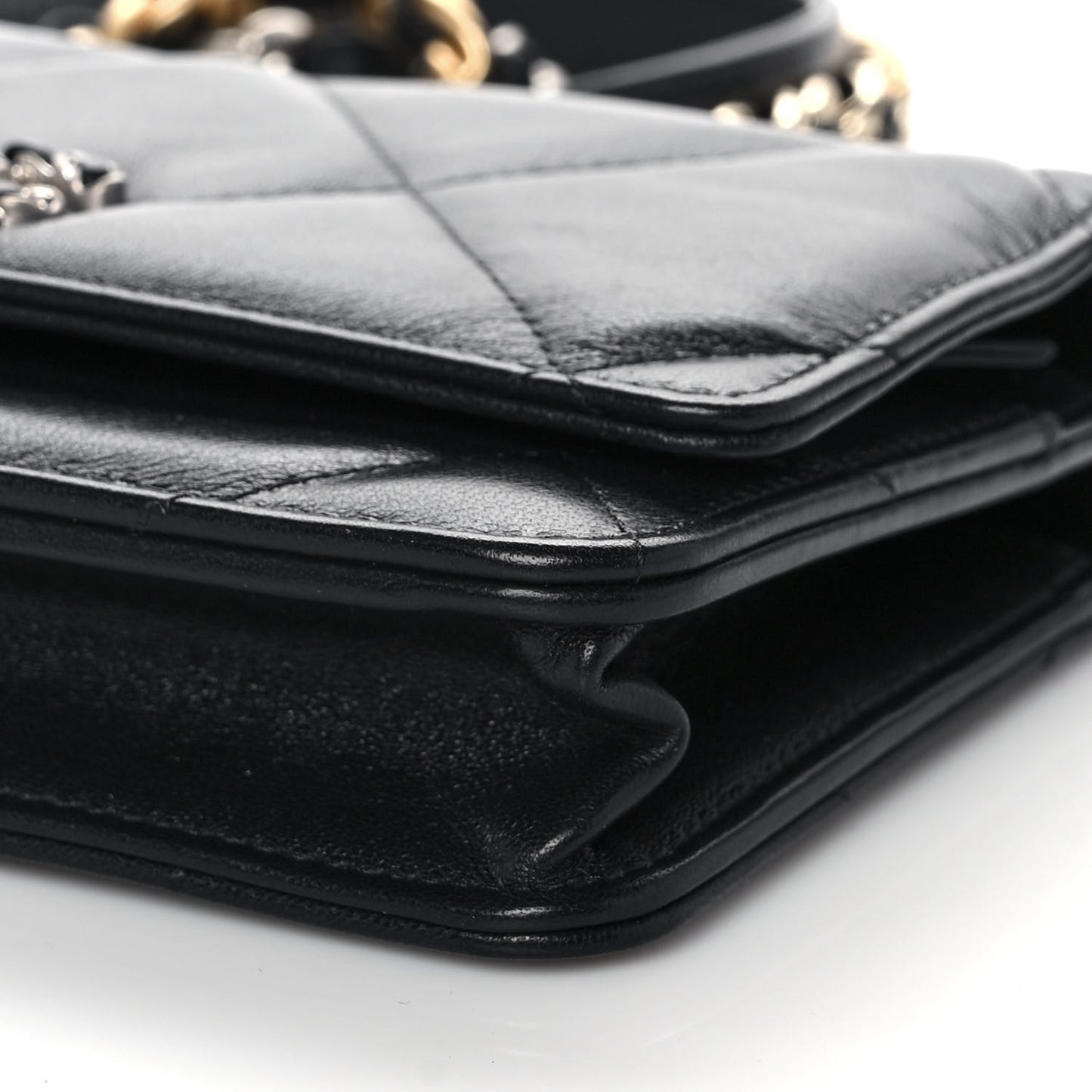 Lambskin Quilted Chanel 19 Wallet On Chain WOC Black