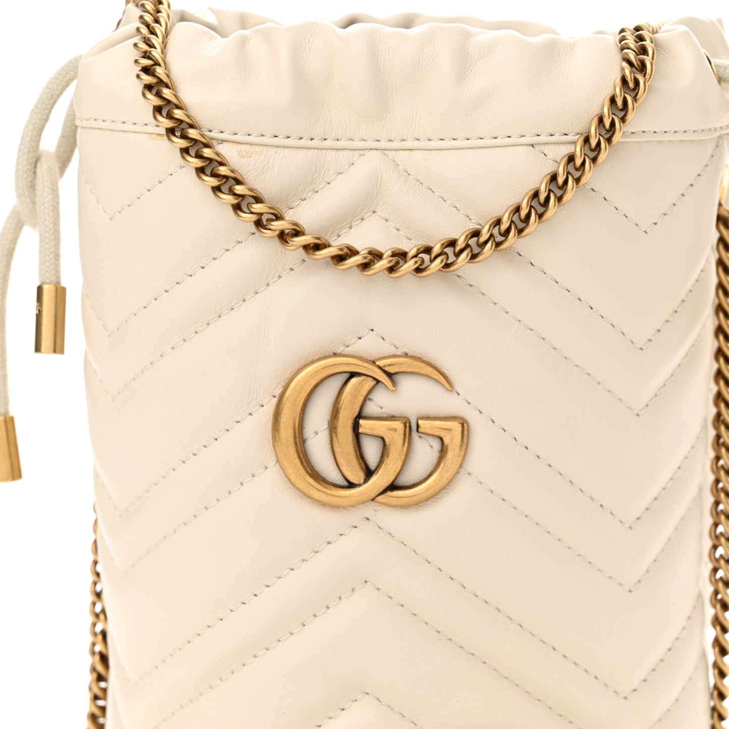 Calfskin Matelasse Mini GG Marmont 2.0 Bucket Bag White