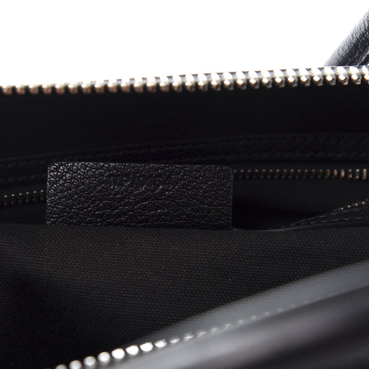 Sugar Goatskin Medium Antigona Black