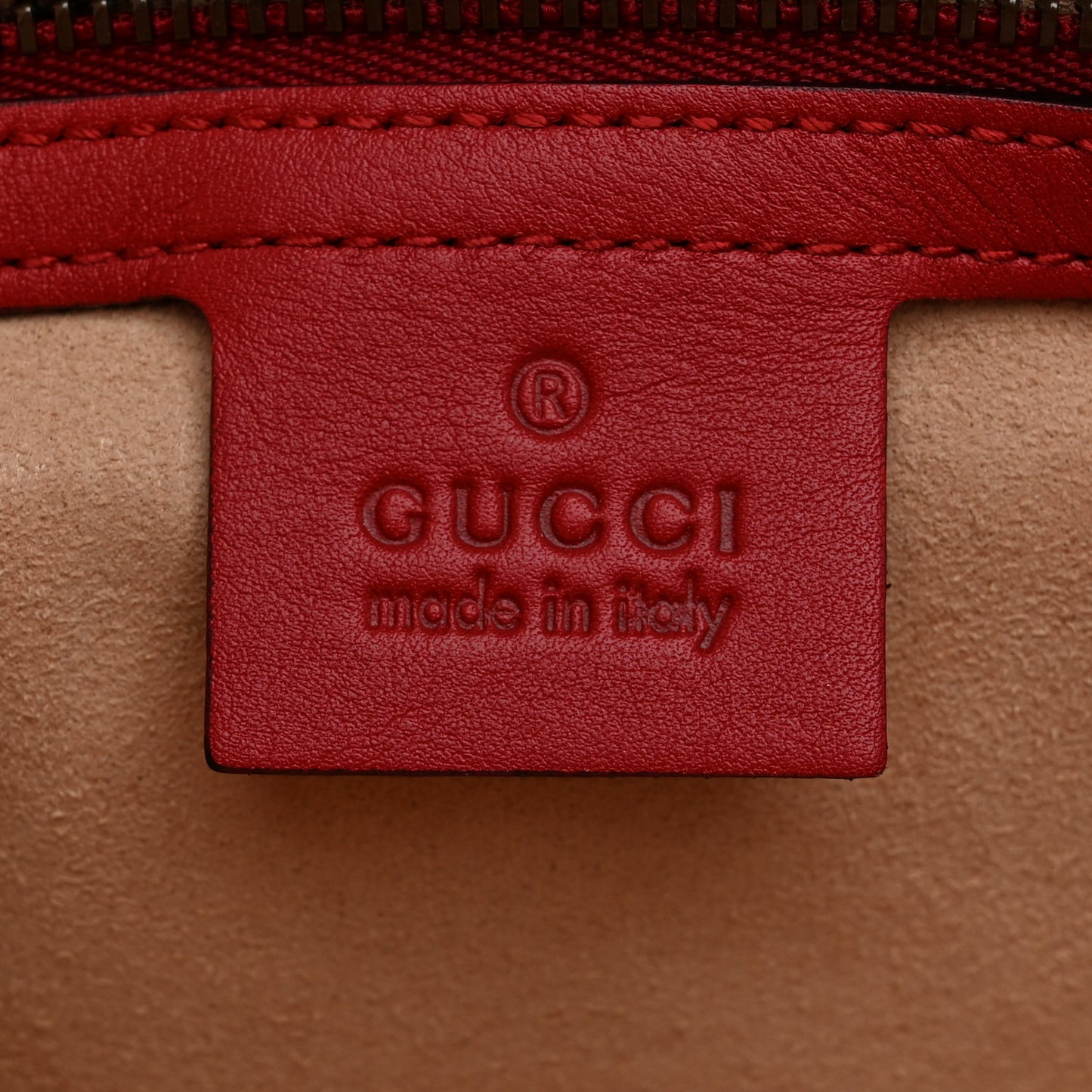 Calfskin Matelasse Small GG Marmont Shoulder Bag Hibiscus Red