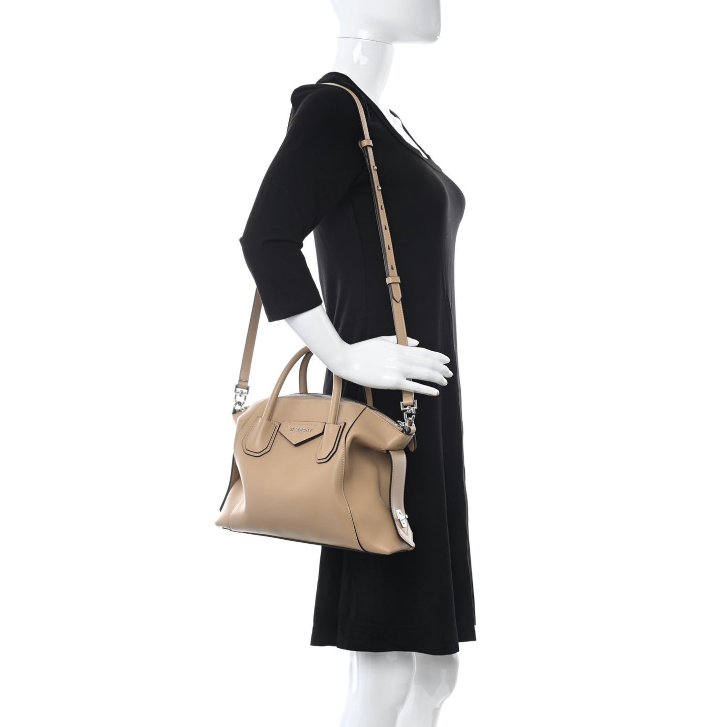 Smooth Calfskin Small Soft Antigona Beige Cappuccino